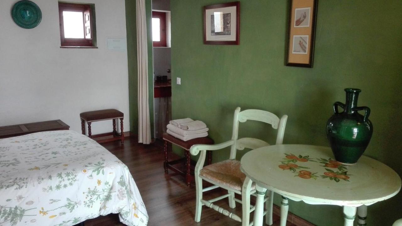 La Escuela del Campo Bed and Breakfast Setenil De Las Bodegas Exterior foto